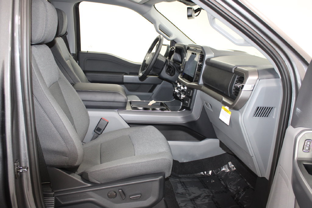 New 2026 Ford F150 XLT w/ Equipment Group 302A MID RWD image 28