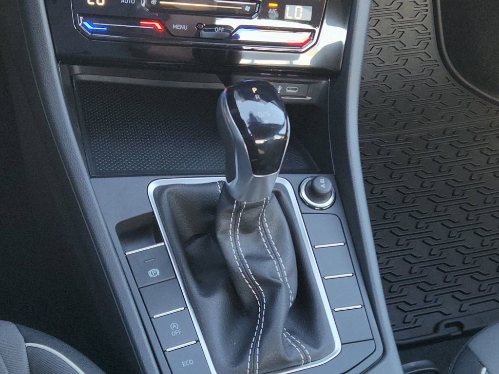 New 2025 Volkswagen Jetta Sport image 19