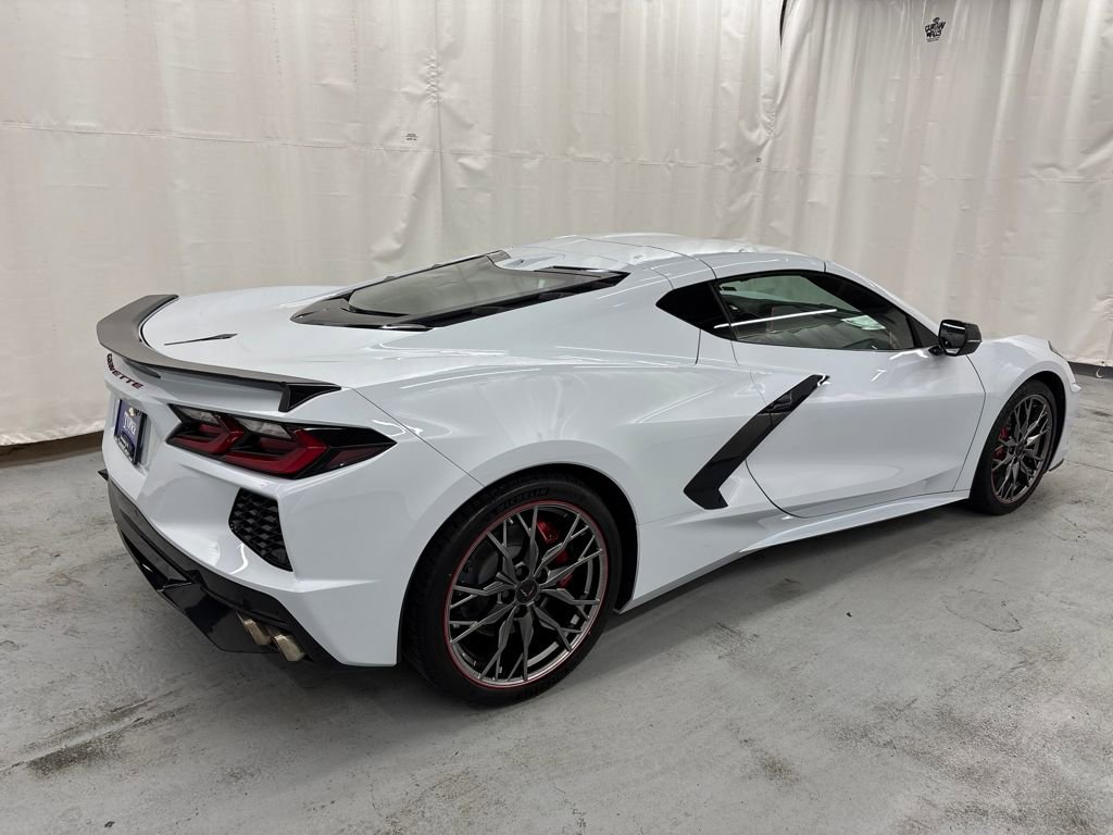 Used 2024 Chevrolet Corvette Stingray Preferred Cpe w/ Battery Protection Package image 5