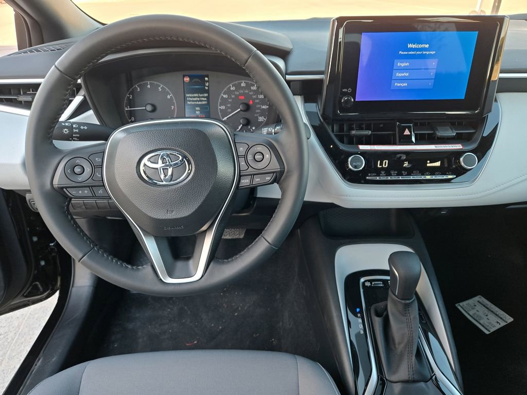 Used 2025 Toyota Corolla SE FWD image 13