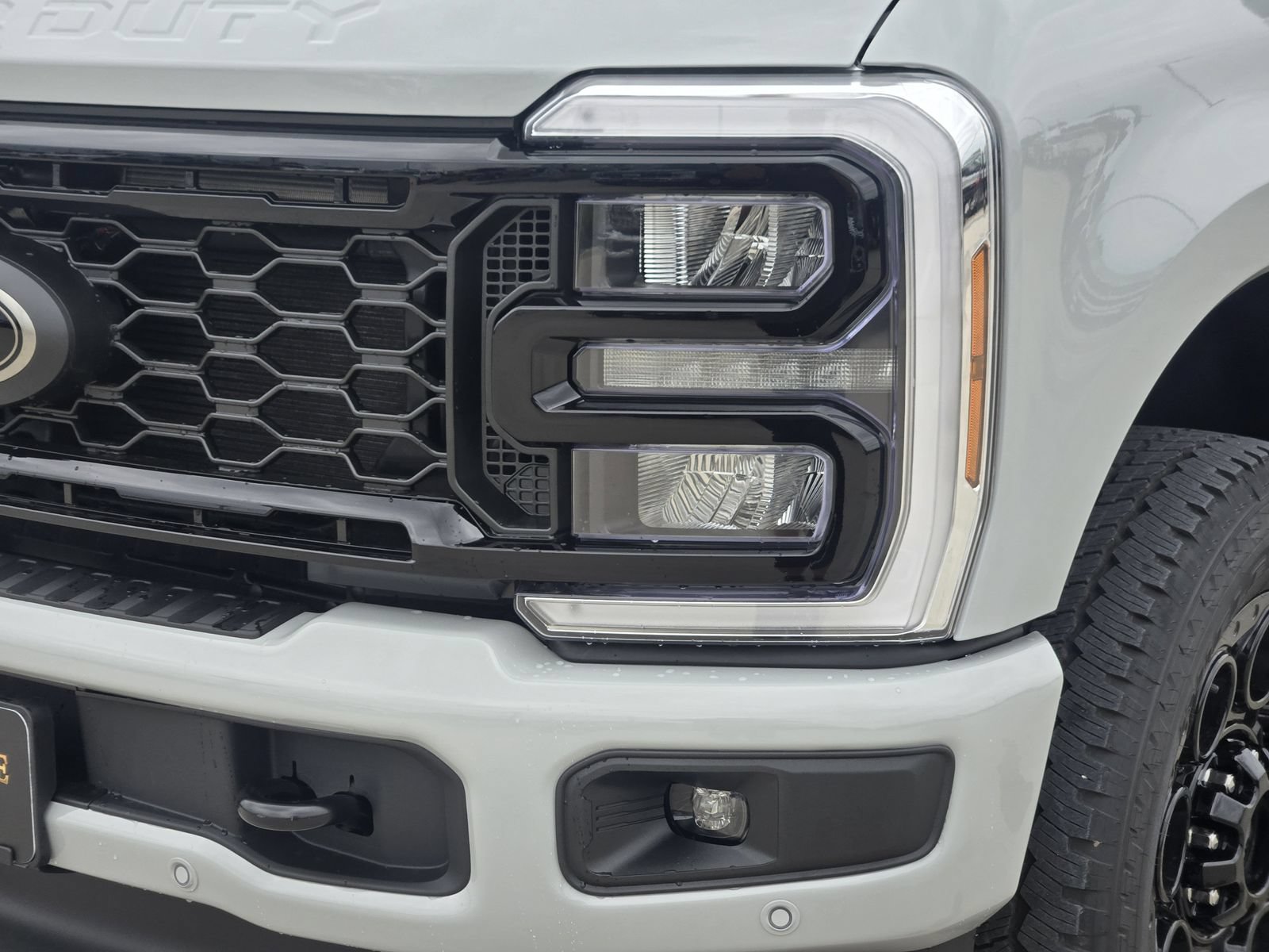 New 2026 Ford F250 Lariat w/ Black Appearance Package AWD/4WD image 10