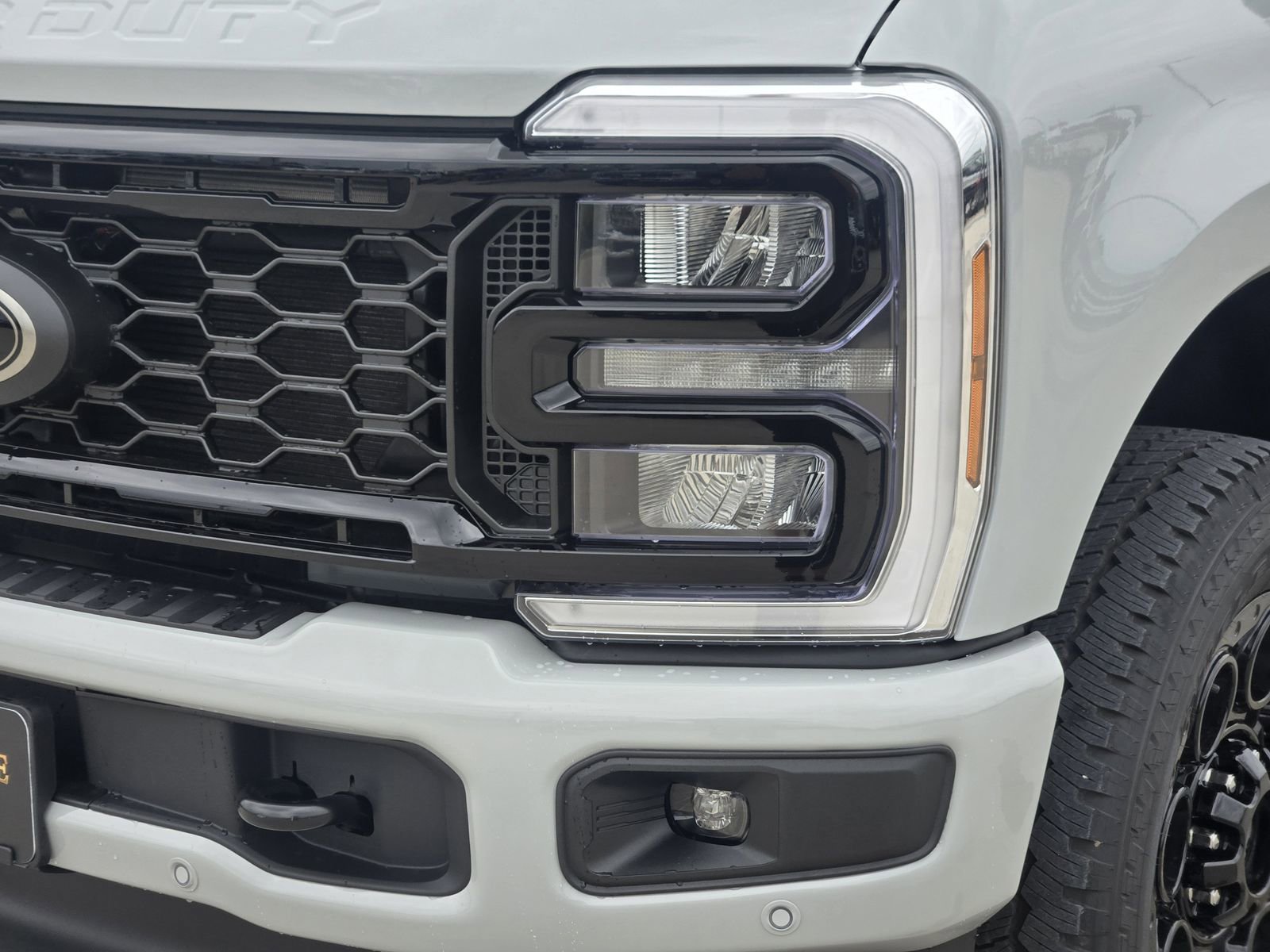 New 2026 Ford F250 Lariat w/ Black Appearance Package AWD/4WD image 10