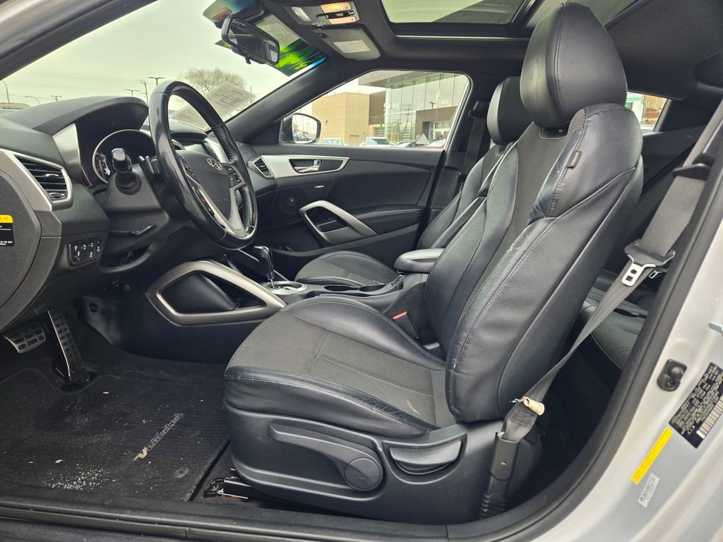 Used 2016 Hyundai Veloster Base w/ Option Group 03 image 26