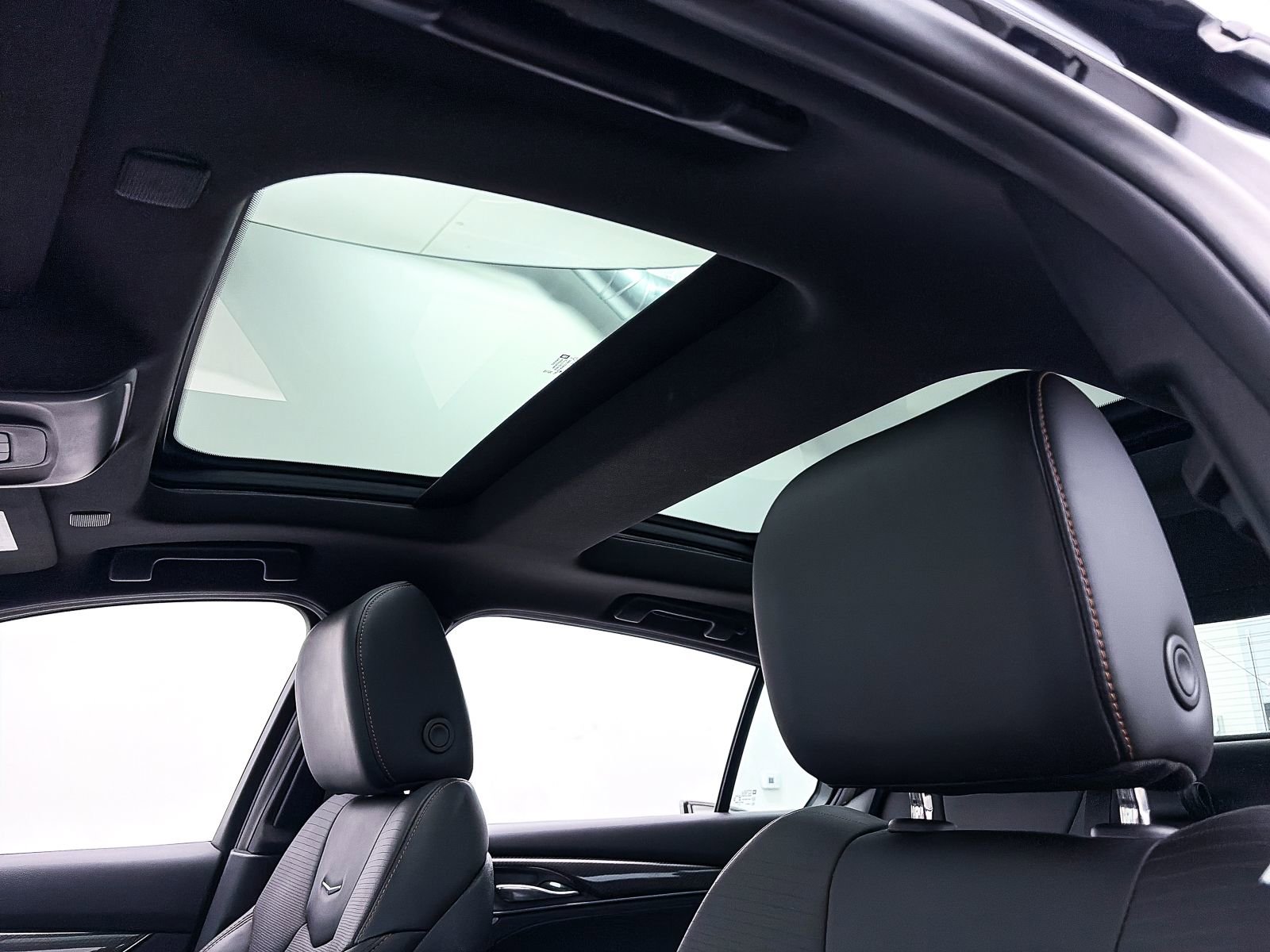 Used 2023 Cadillac CT5 Sport image 3