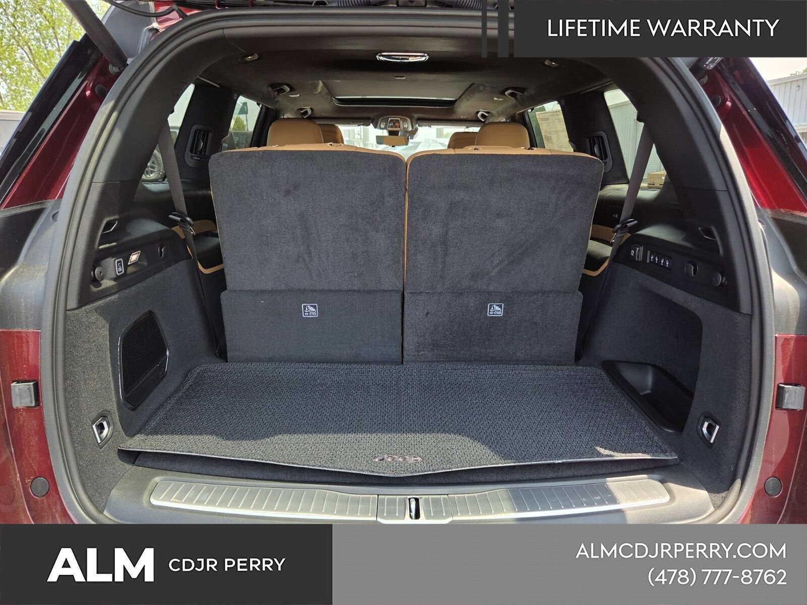 New 2025 Jeep Grand Cherokee L Summit AWD/4WD image 13