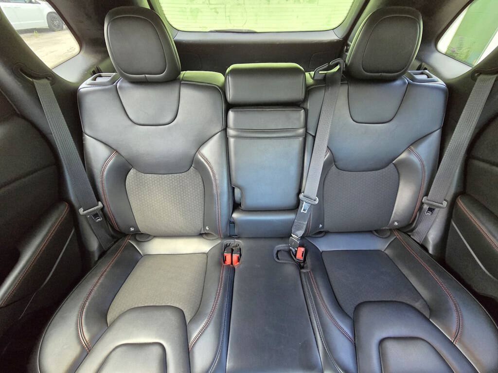 Used 2019 Jeep Cherokee Trailhawk w/ Comfort/Convenience Group AWD/4WD image 18