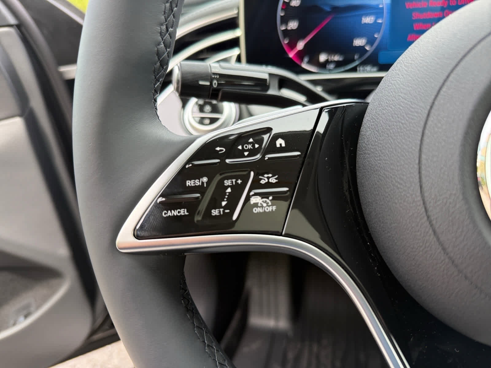 New 2026 Mercedes-Benz E 450 4MATIC Sedan image 25