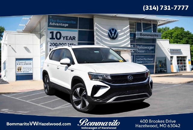 Used 2024 Volkswagen Taos SE w/ Panoramic Sunroof Package AWD/4WD image 1