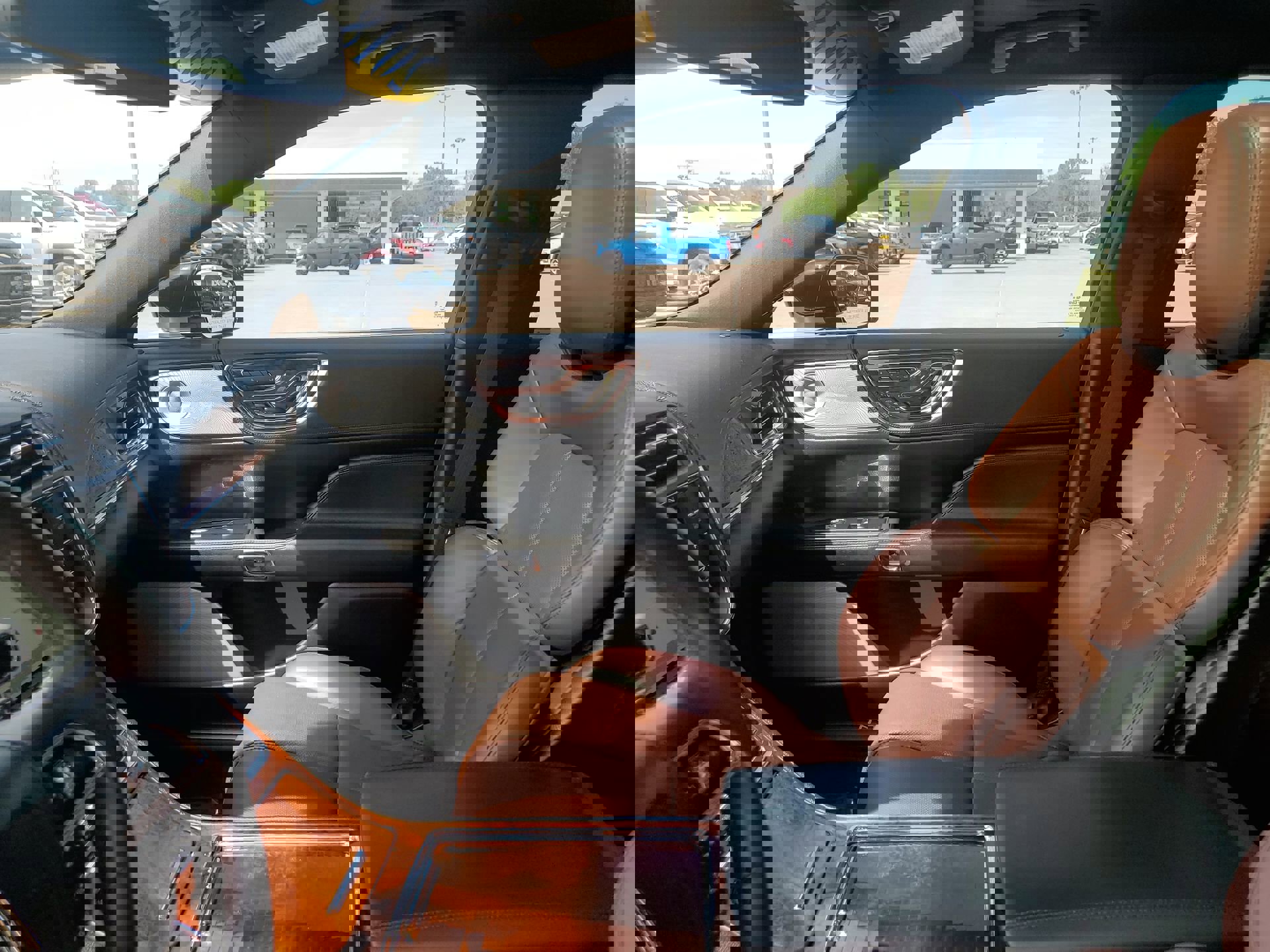 Used 2018 Lincoln Continental Reserve AWD/4WD image 28