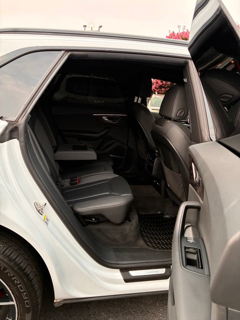 Used 2021 Audi Q8 Premium Plus w/ Premium Plus Package AWD/4WD image 26