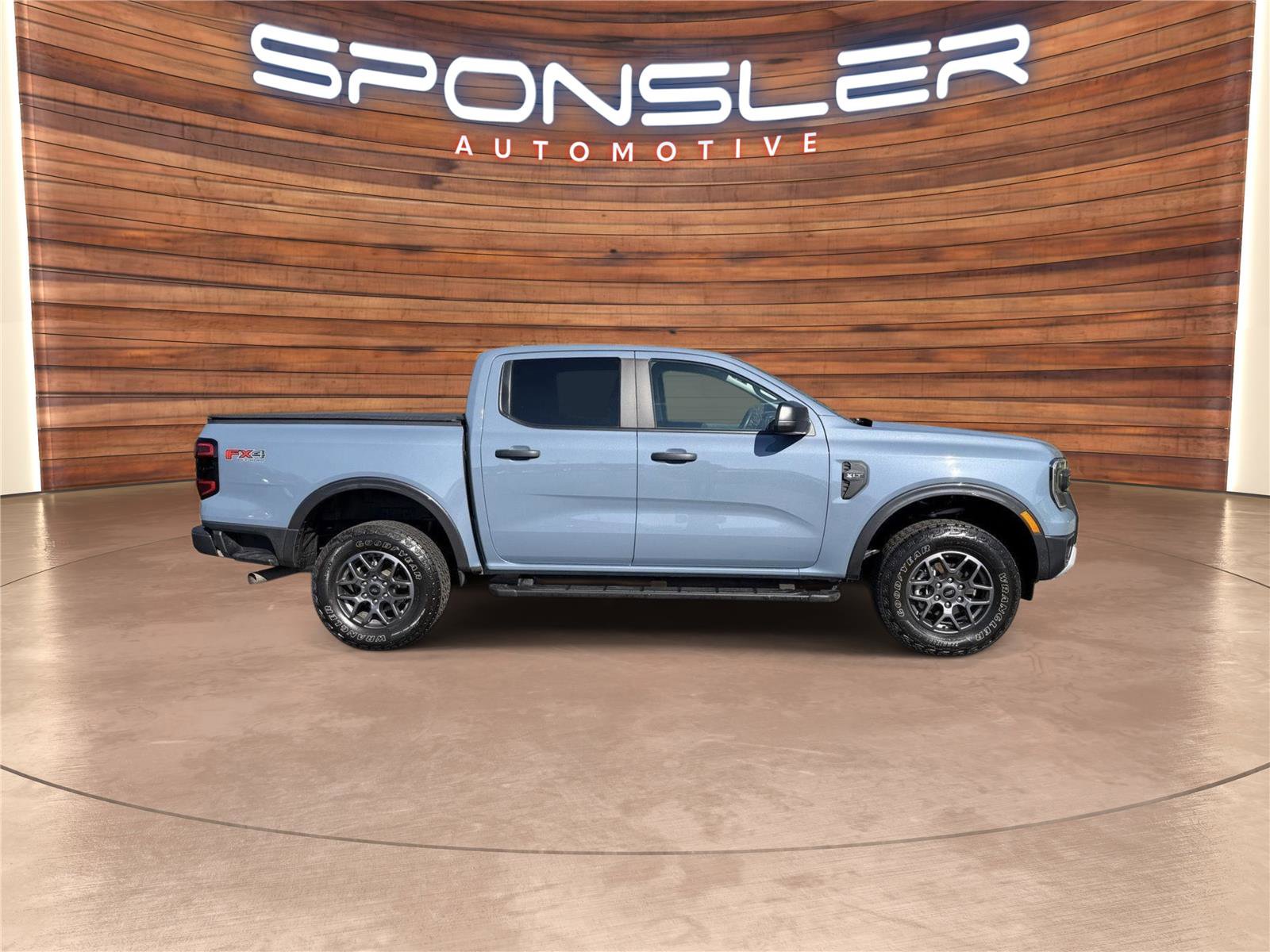 Used 2024 Ford Ranger XLT w/ FX4 Off-Road Package image 7