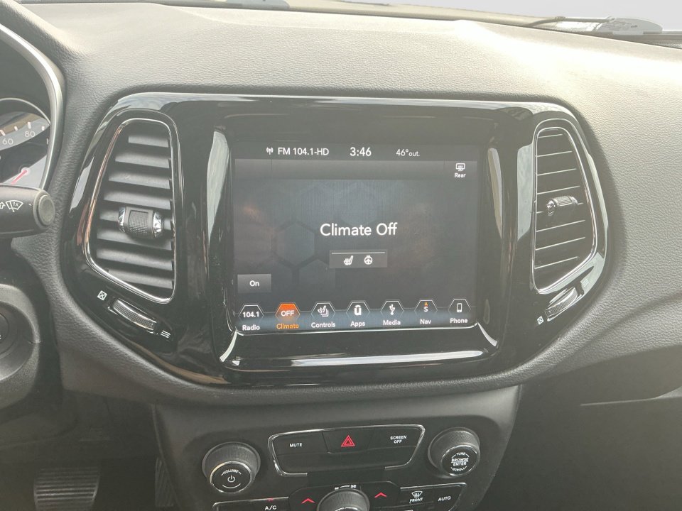 Used 2018 Jeep Compass Limited w/ Navigation Group image 20