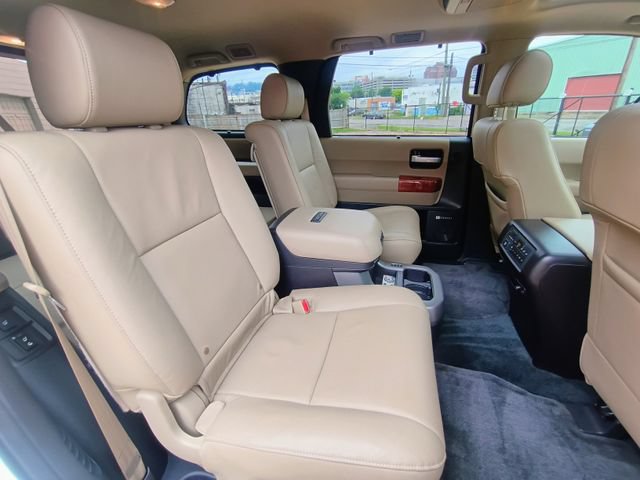 Used 2018 Toyota Sequoia Platinum AWD/4WD image 57