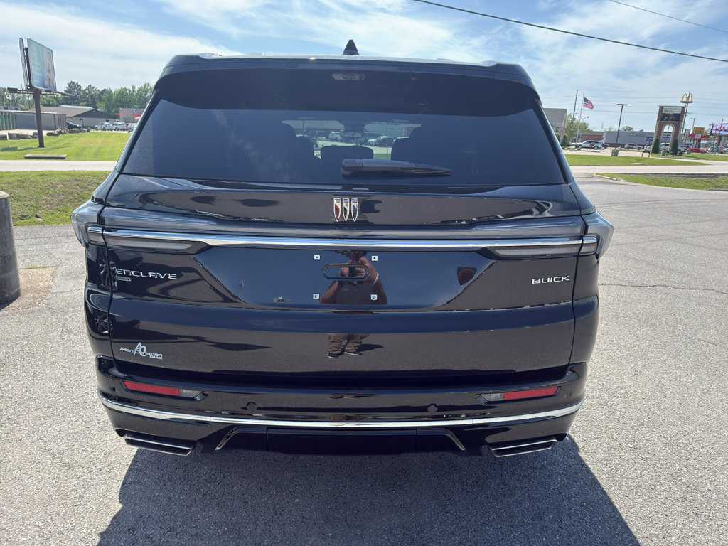 Used 2026 Buick Enclave Avenir w/ Super Cruise Package AWD/4WD image 6