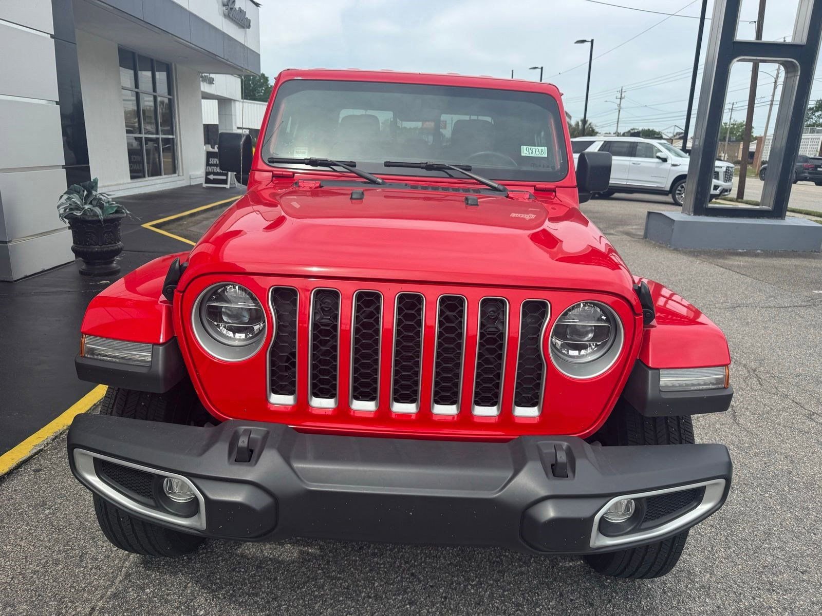 Used 2022 Jeep Gladiator Overland w/ Popular Equipment Package AWD/4WD image 7