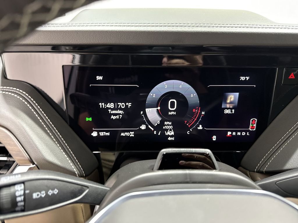 New 2026 GMC Yukon XL Denali Ultimate AWD/4WD image 11