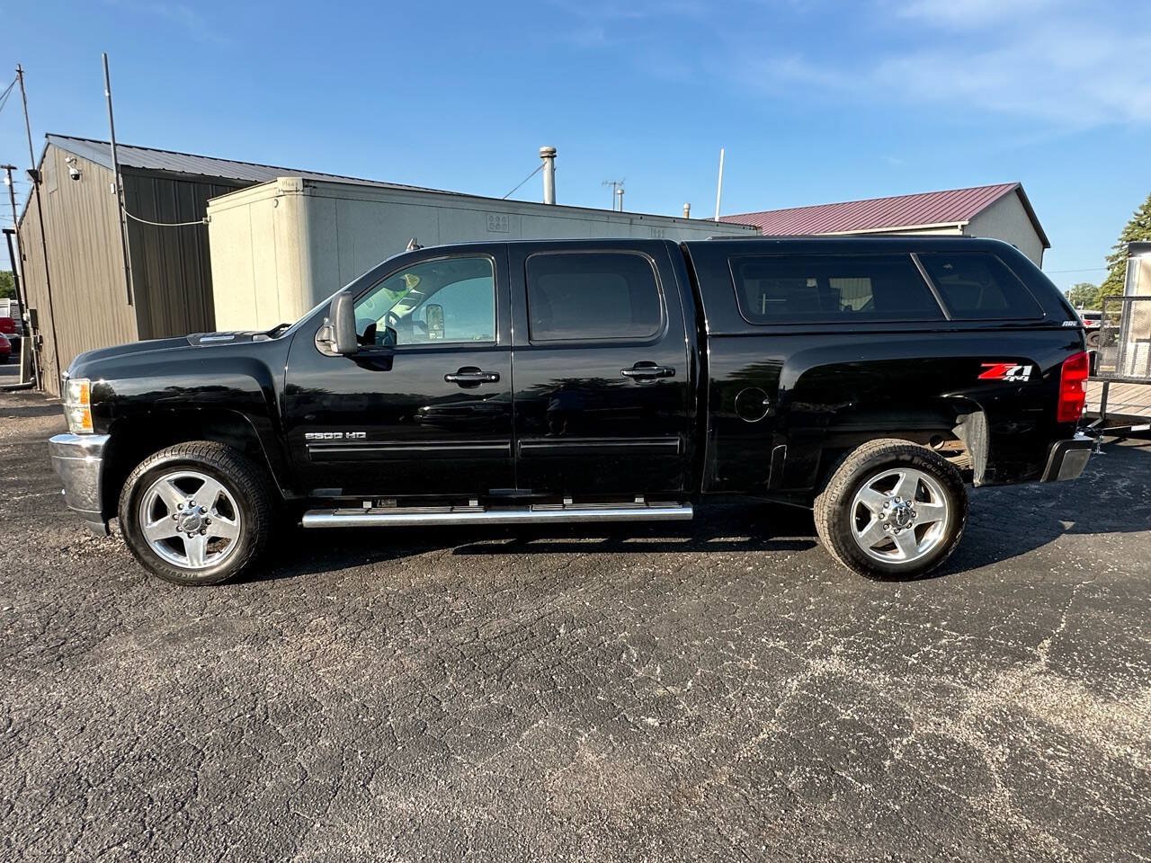 Used 2013 Chevrolet Silverado 2500 LTZ w/ LTZ Plus Package AWD/4WD image 3