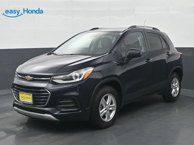 Used 2022 Chevrolet Trax LT w/ LT Convenience Package AWD/4WD image 3