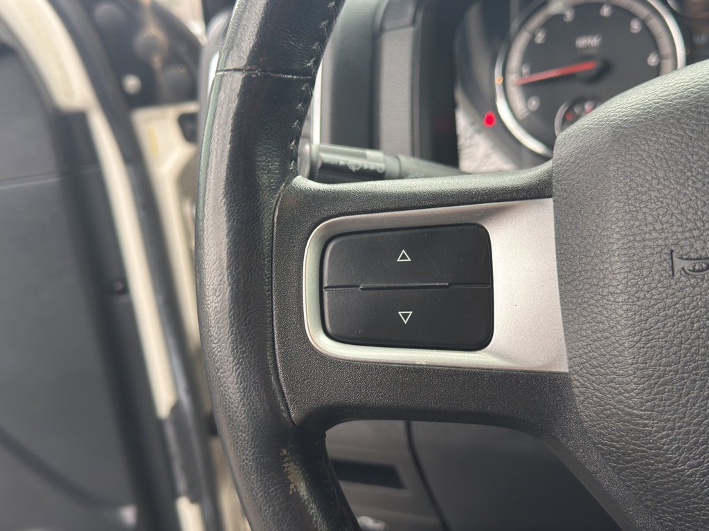 Used 2009 Dodge Ram 1500 Truck Laramie image 19