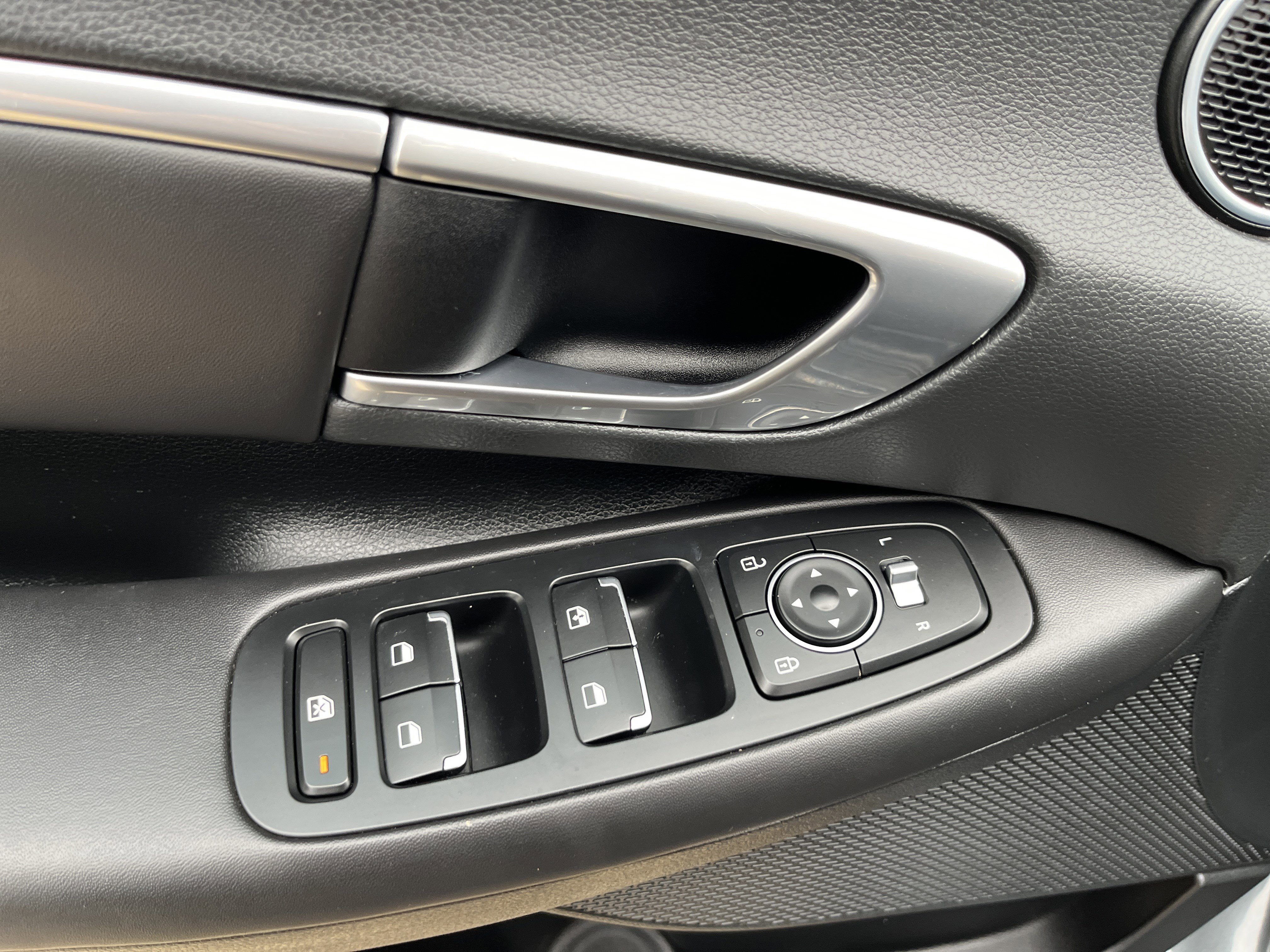 Used 2023 Hyundai Sonata Blue FWD image 24