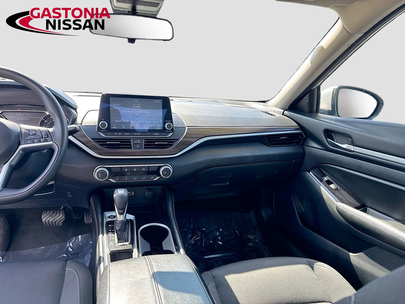 Used 2023 Nissan Altima 2.5 SV image 27