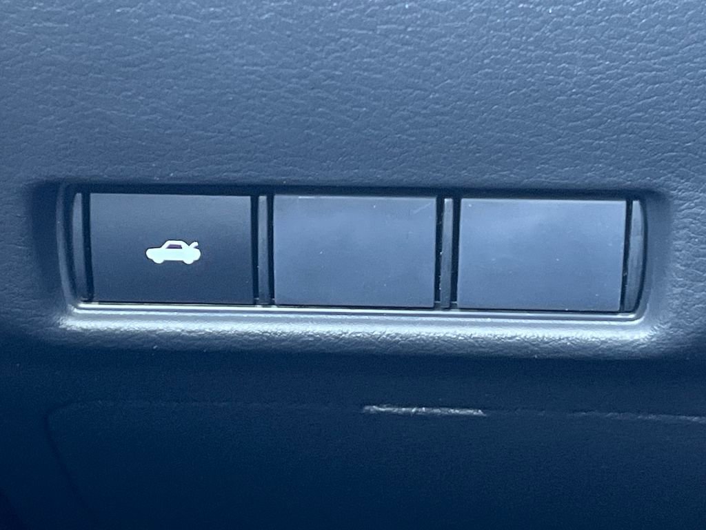 New 2026 Nissan Sentra SV w/ Floor Mat Package FWD image 19