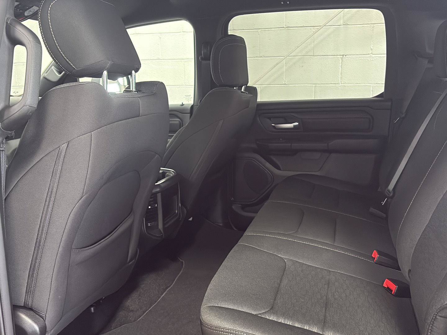 New 2026 RAM 1500 Express AWD/4WD image 32
