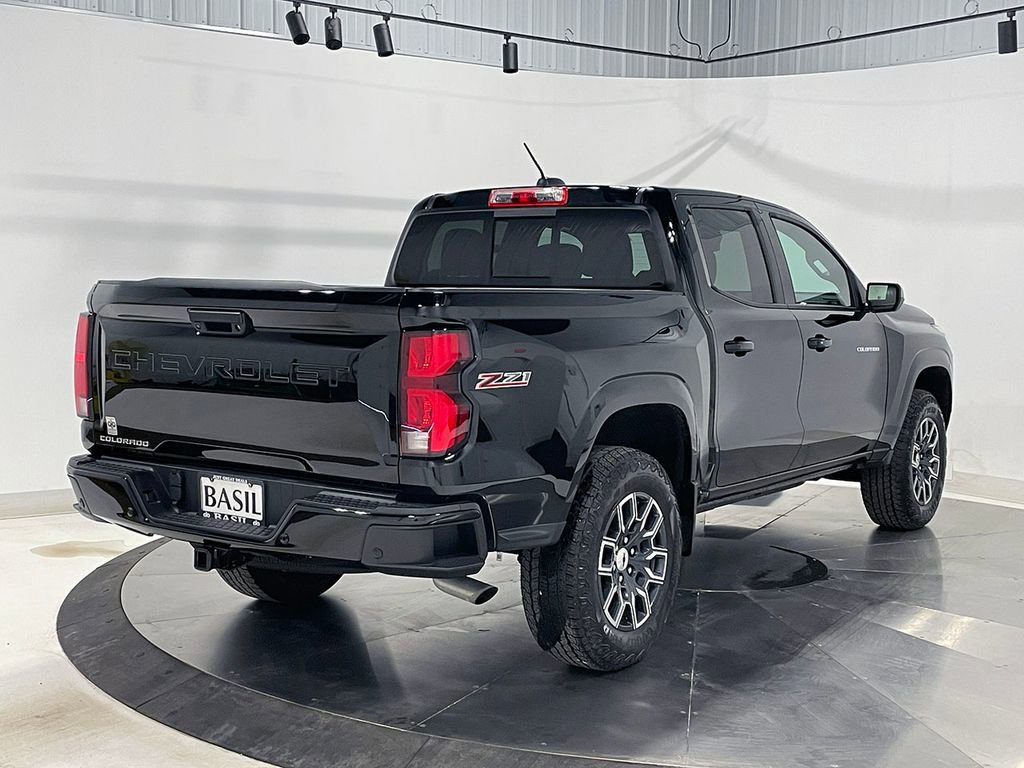 Used 2023 Chevrolet Colorado Z71 w/ Z71 Convenience Package 2 image 11
