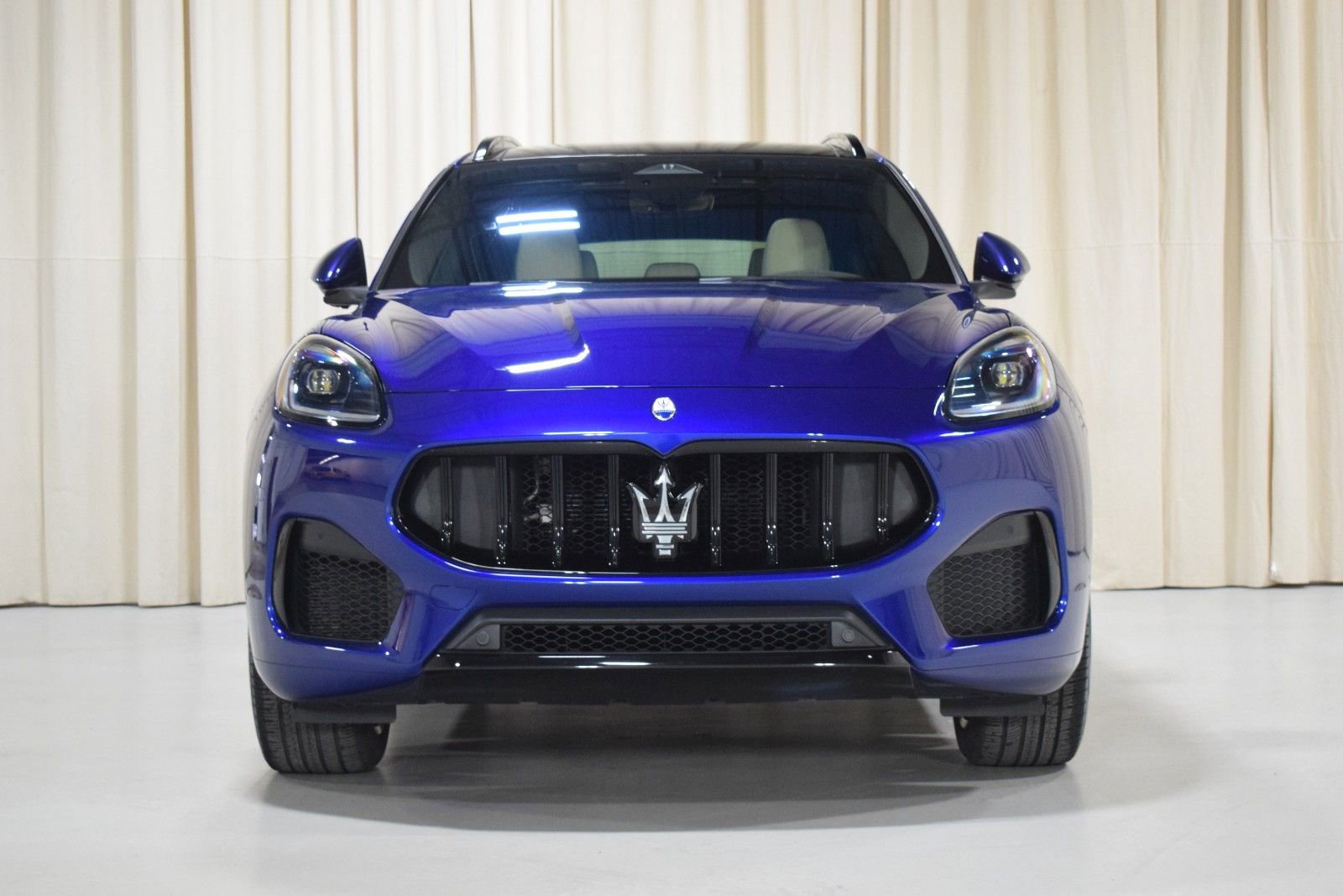 Used 2023 Maserati Grecale Modena AWD/4WD image 9