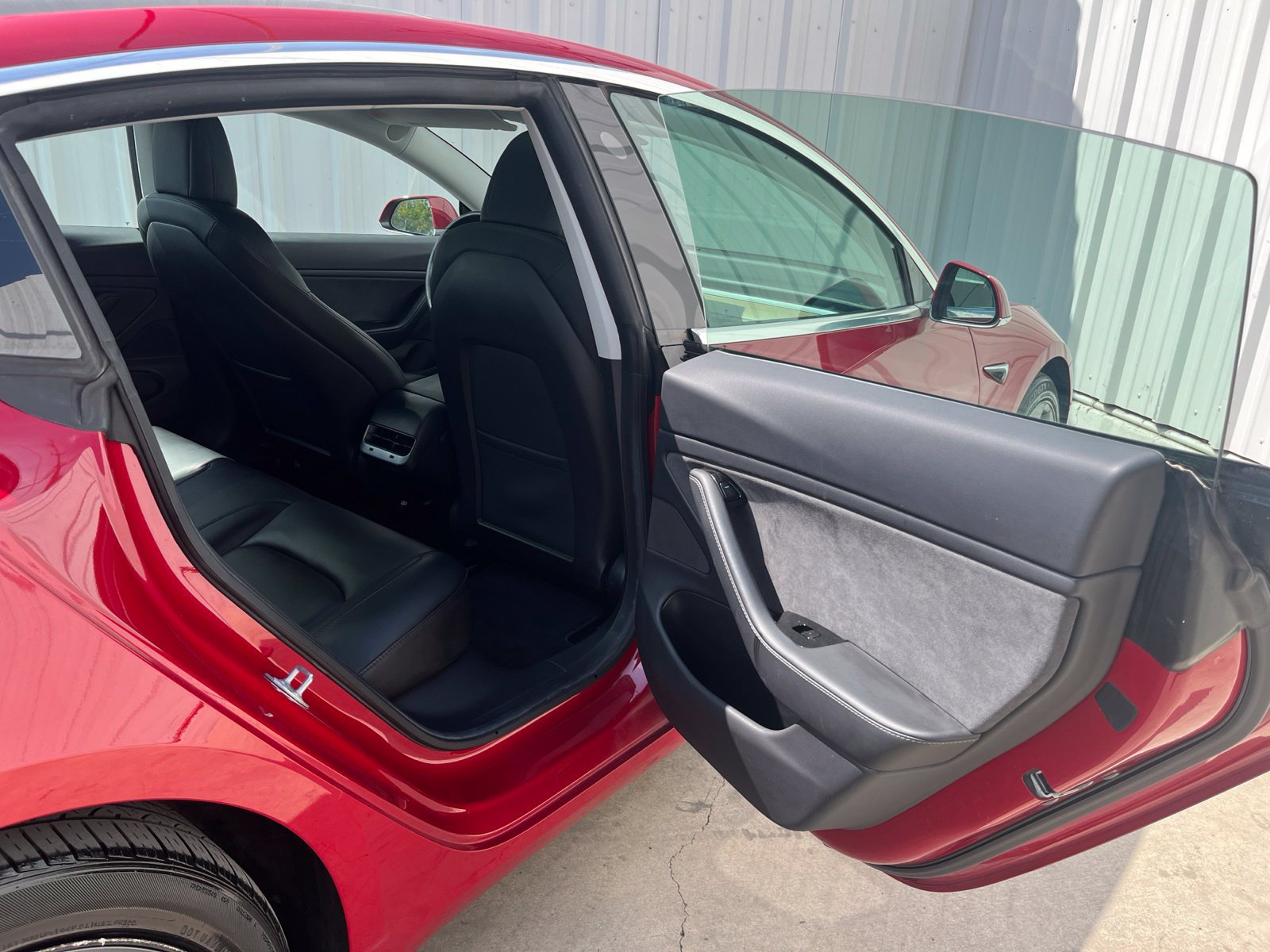 Used 2019 Tesla Model 3 Performance AWD/4WD image 16