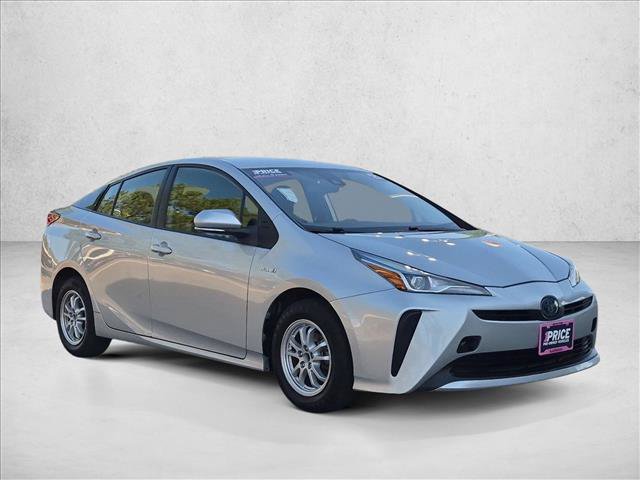 Used 2021 Toyota Prius L Eco FWD video 3