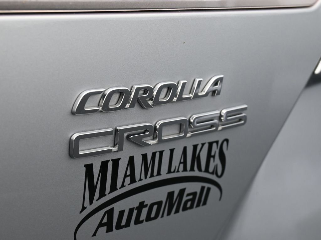 Used 2023 Toyota Corolla Cross LE image 32
