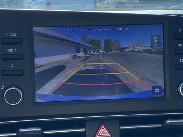 Used 2023 Hyundai Elantra SE image 24