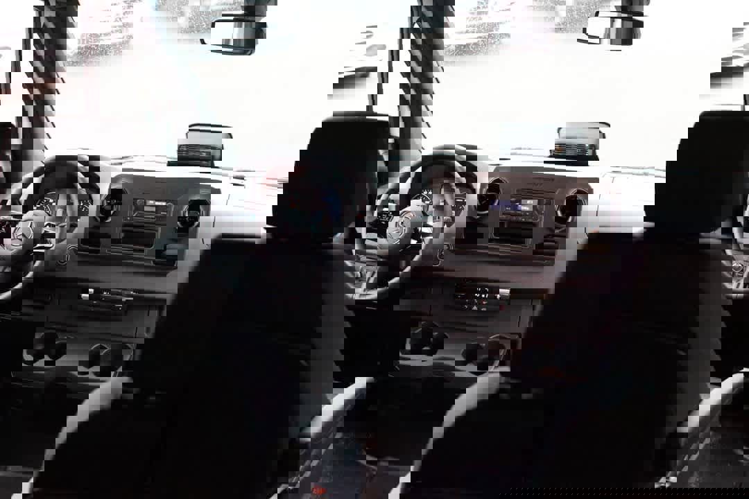 New 2025 Mercedes-Benz Sprinter 2500 image 13