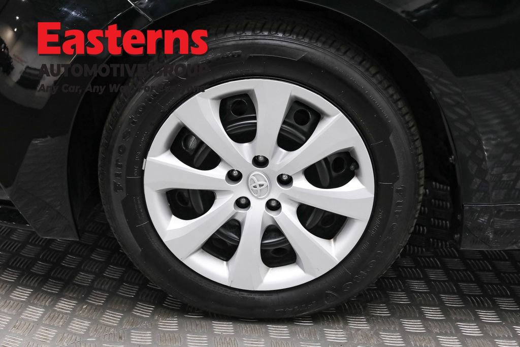 Used 2024 Toyota Corolla LE image 31