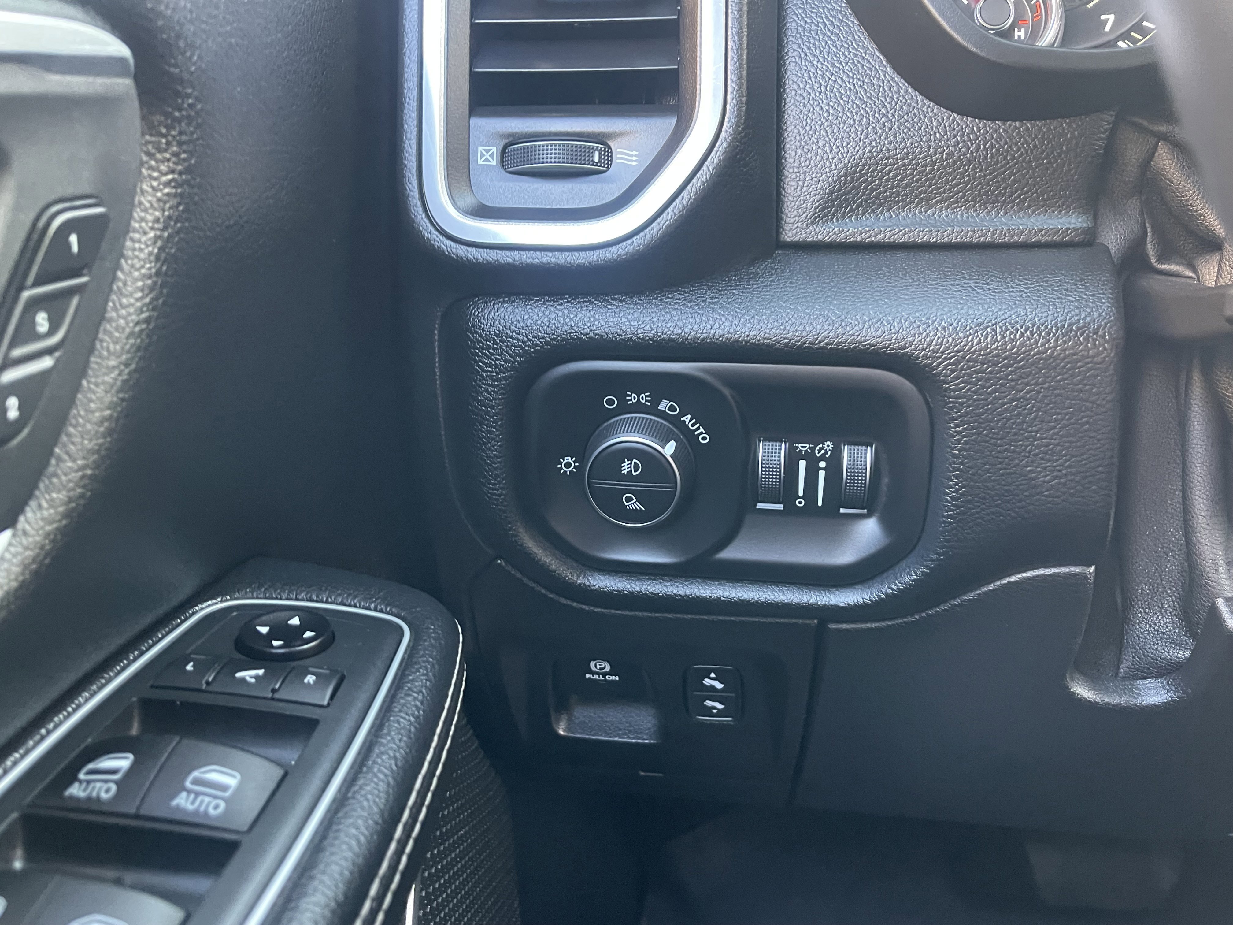 Used 2021 RAM 1500 Laramie w/ Sport Appearance Package image 35