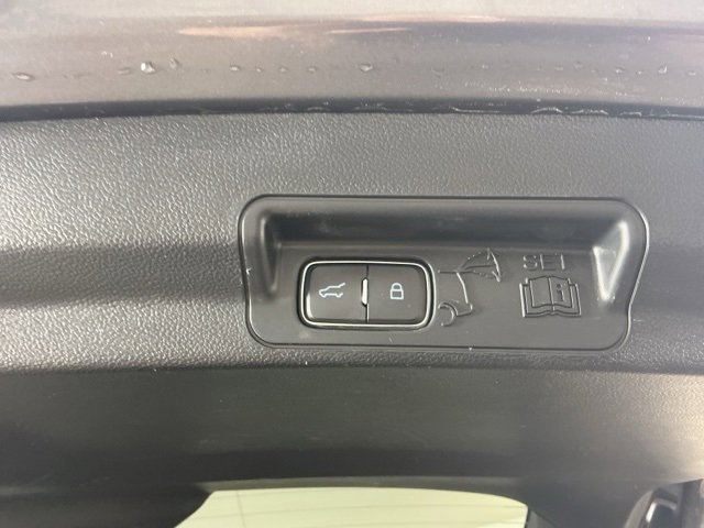 Used 2024 Ford Explorer Limited image 33