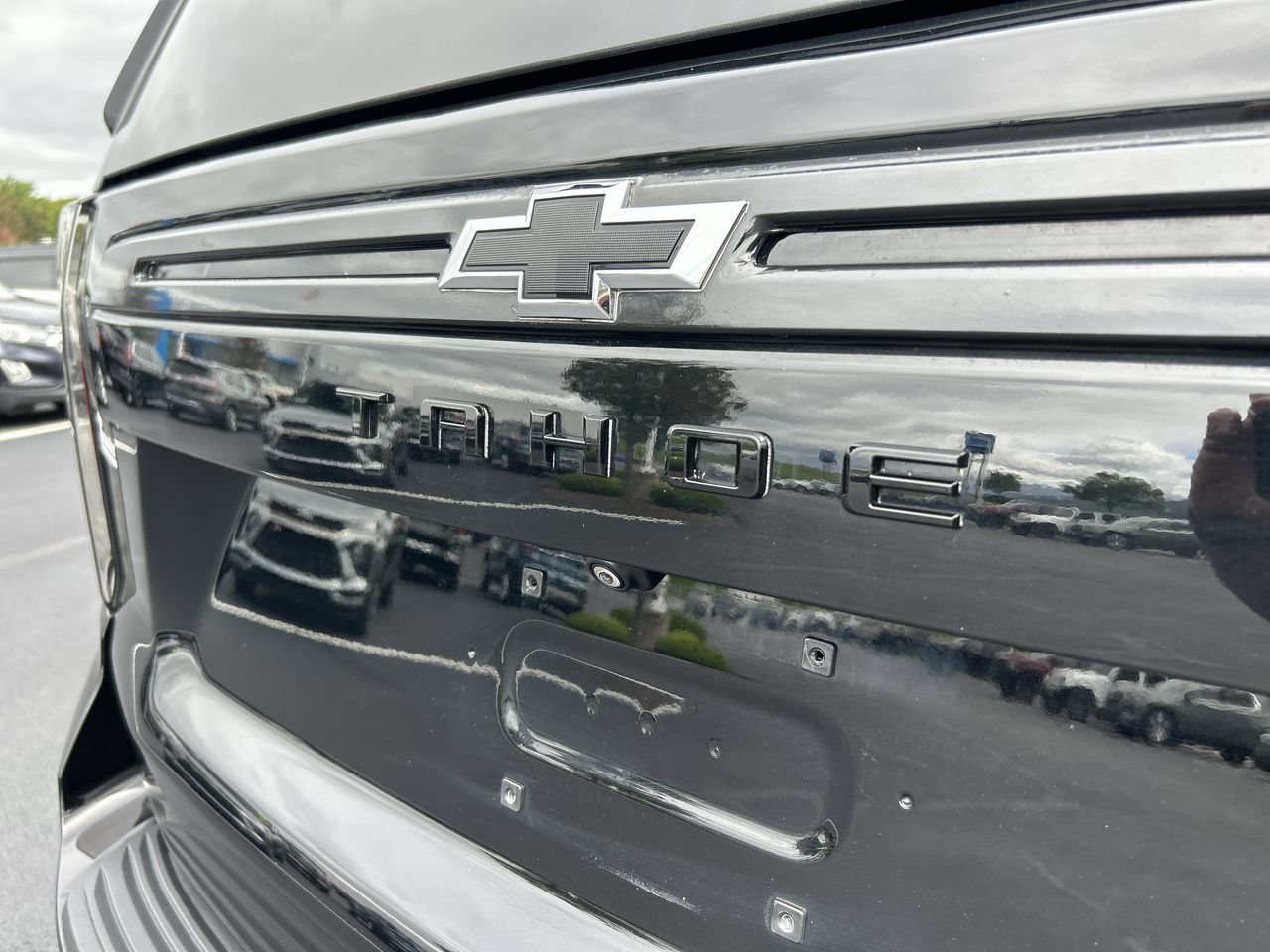 Used 2022 Chevrolet Tahoe Premier AWD/4WD image 13