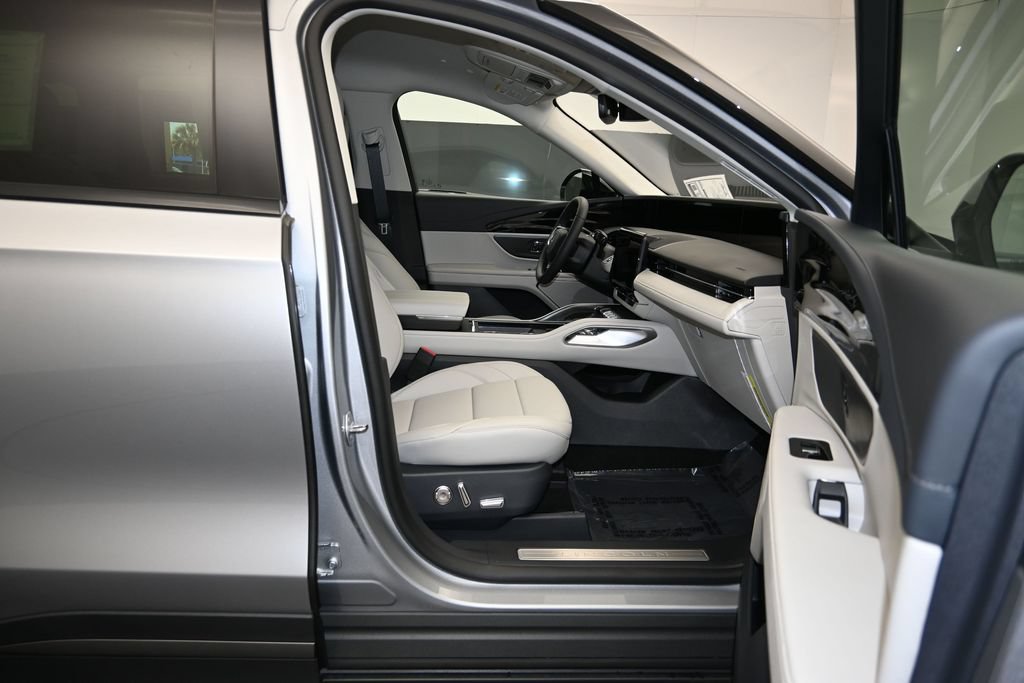 New 2026 Lincoln Nautilus Premier w/ Jet Appearance Package AWD/4WD image 26