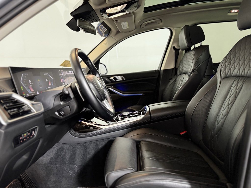 Used 2023 BMW X7 xDrive40i image 13