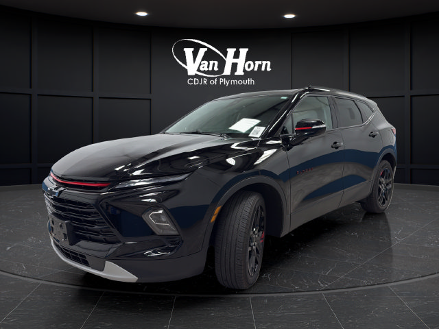 Used 2024 Chevrolet Blazer LT w/ Redline Edition AWD/4WD image 3