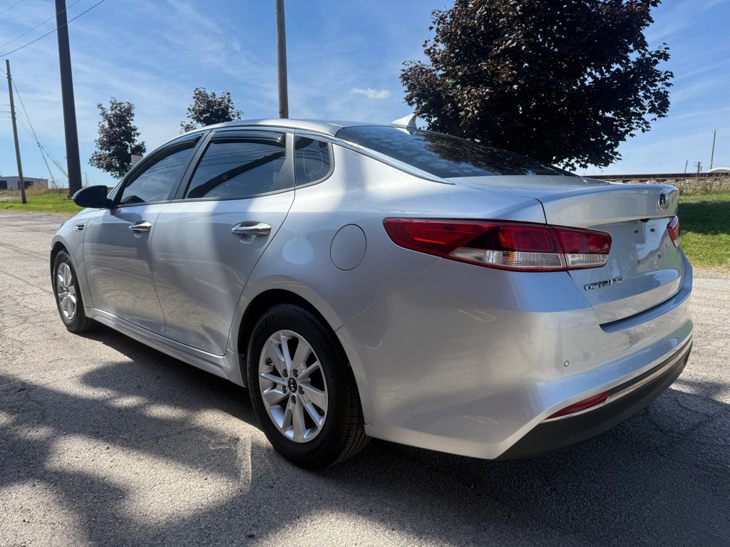Used 2018 Kia Optima LX image 5