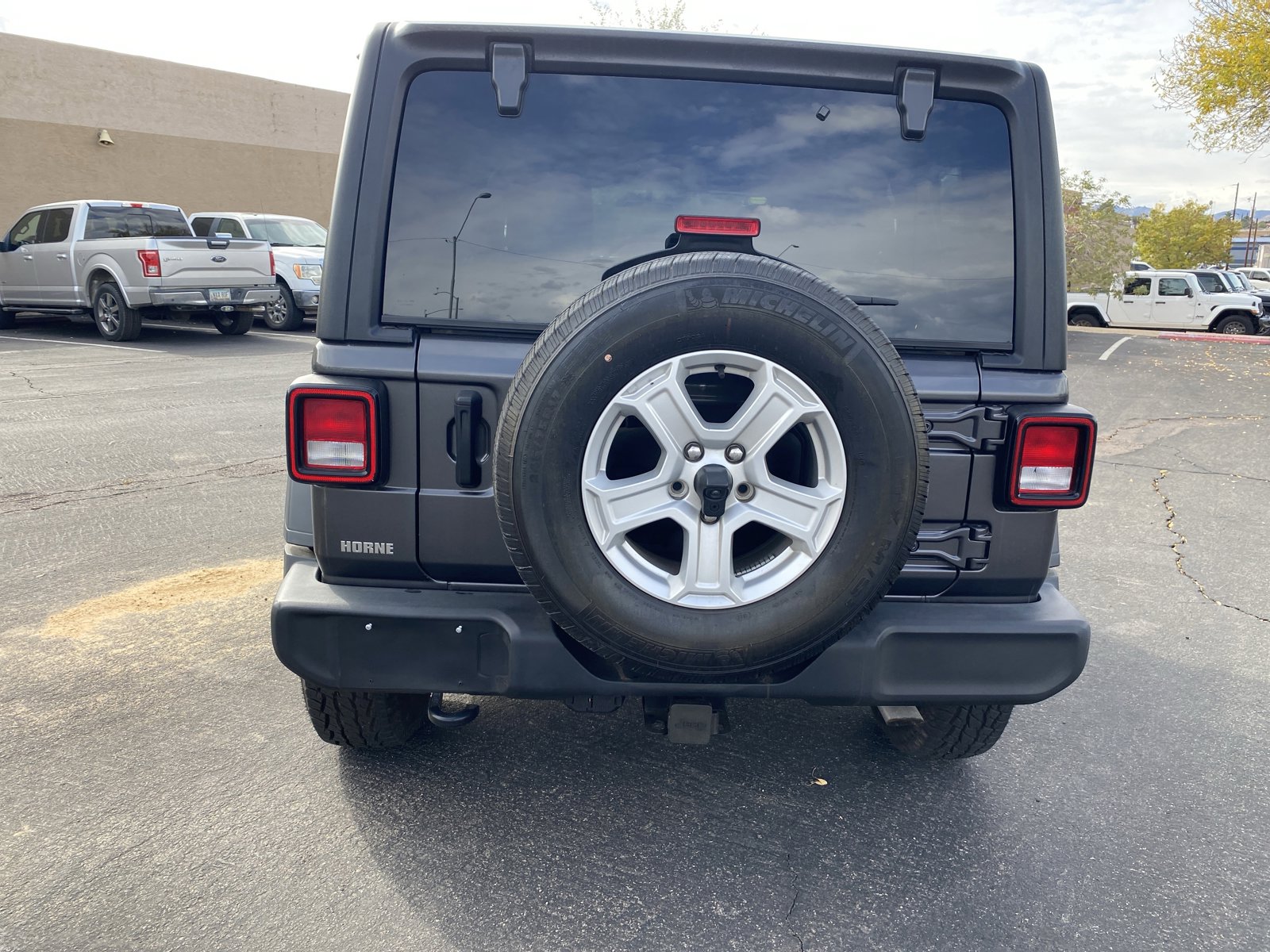 Used 2022 Jeep Wrangler Unlimited Sport image 3