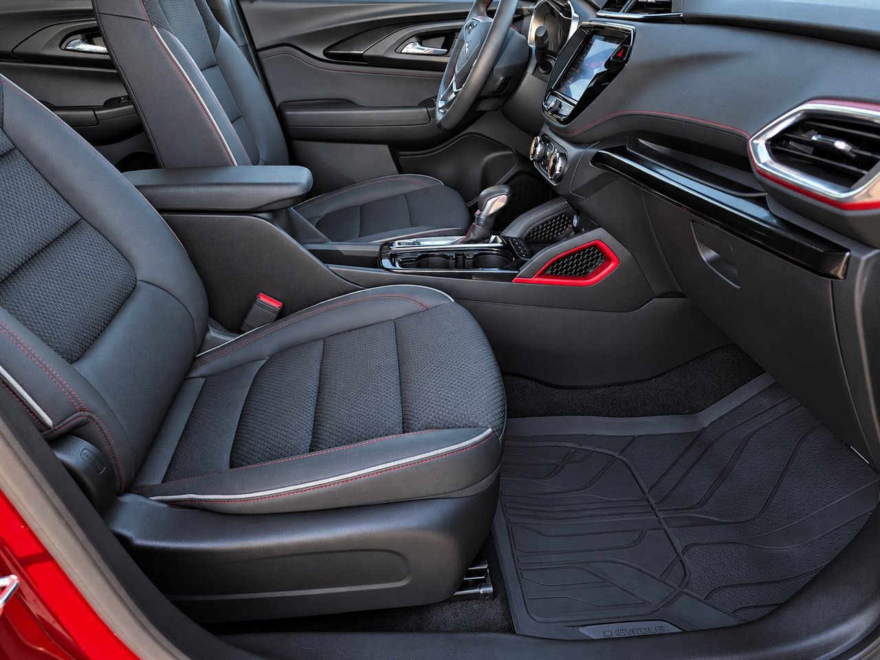 Certified 2023 Chevrolet TrailBlazer RS w/ Convenience Package FWD image 30