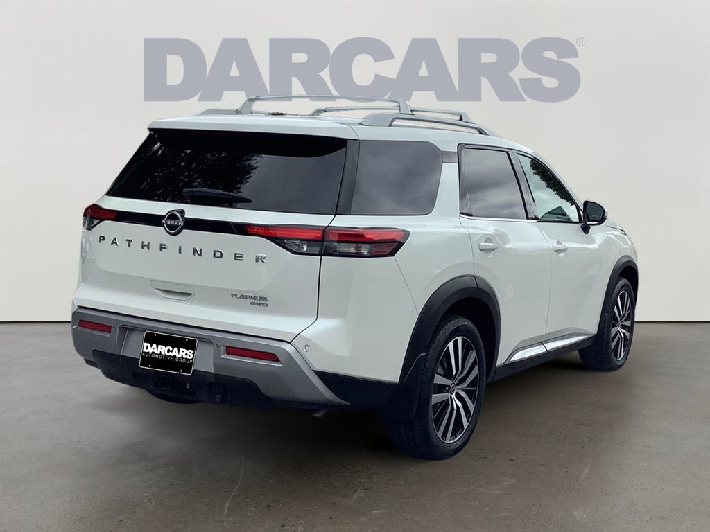 Used 2024 Nissan Pathfinder Platinum image 7