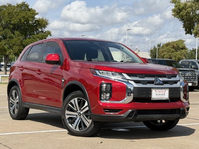 Used 2023 Mitsubishi Outlander Sport AWD image 2