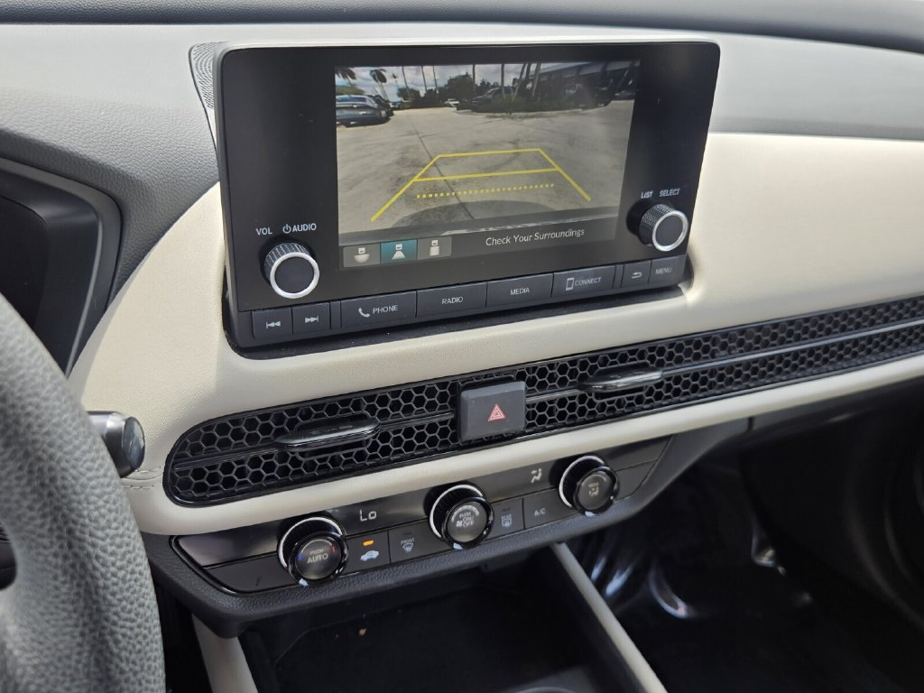 Certified 2025 Honda HR-V LX image 21