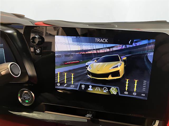 Used 2024 Chevrolet Corvette Z06 RWD image 18