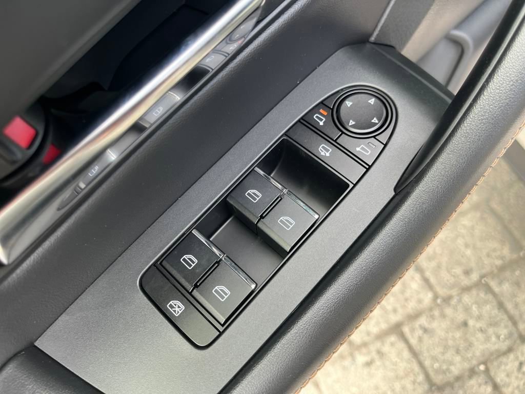 New 2025 MAZDA CX-90 3.3 Turbo w/ Premium Plus Pkg image 12