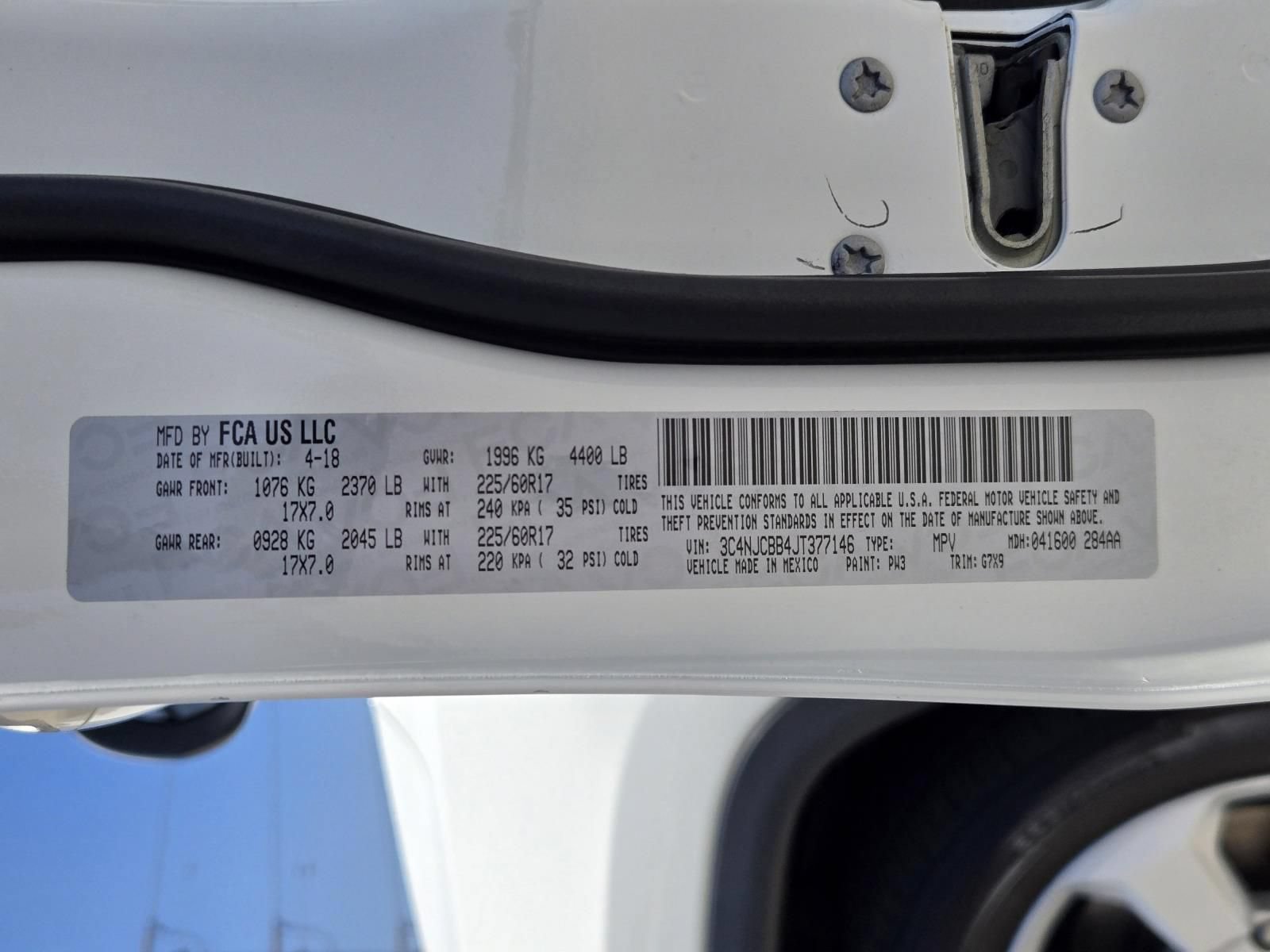Used 2018 Jeep Compass Latitude w/ Popular Equipment Group FWD image 30
